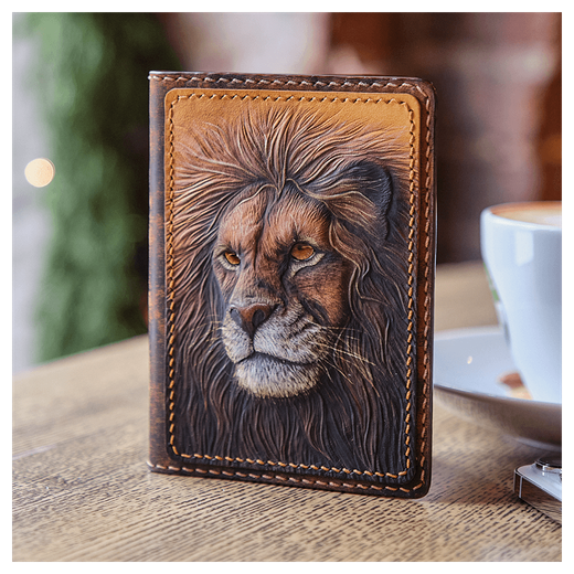 Кожаная обложка на паспорт «Лев»
