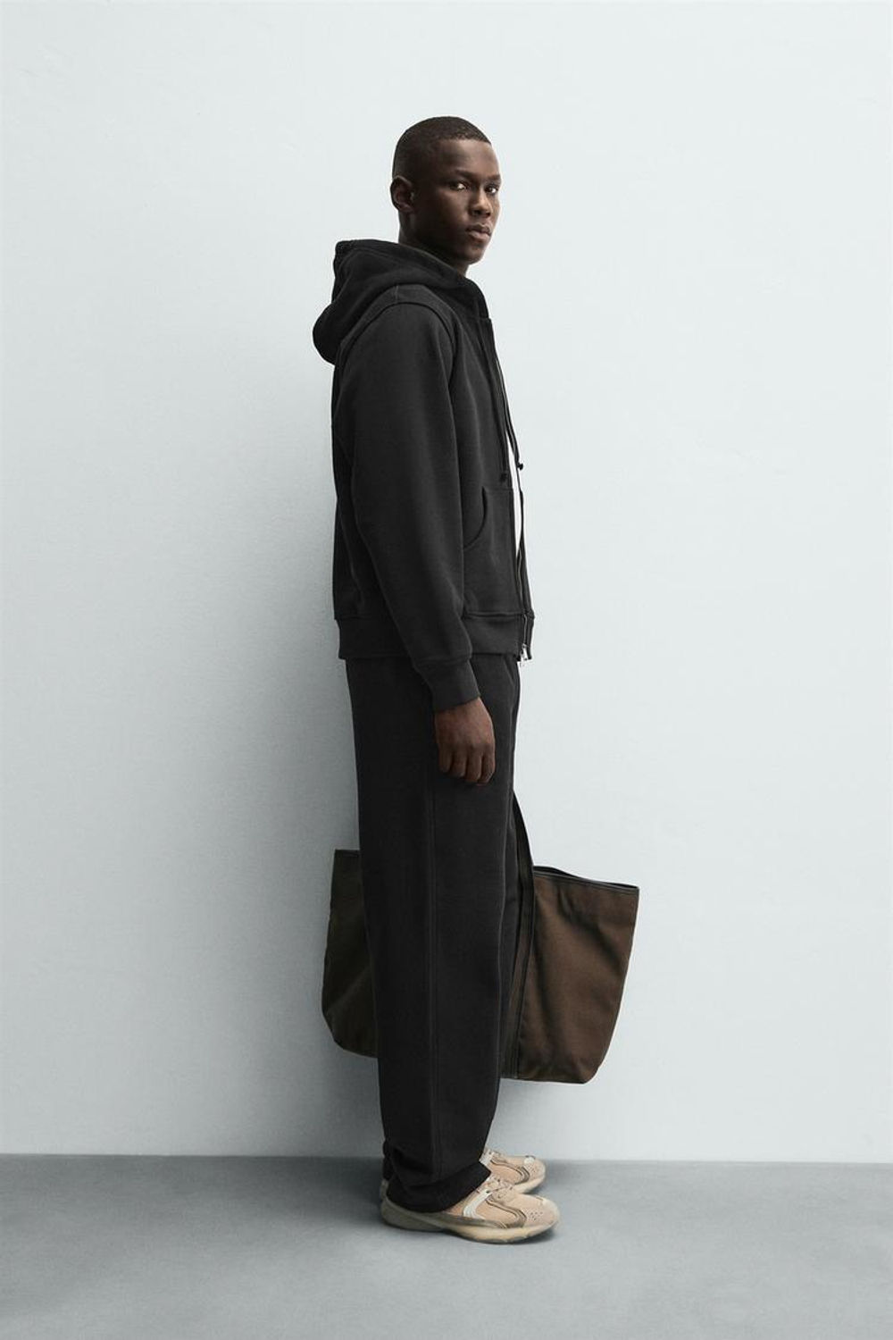 ZARA ТОЛСТОВКА НА МОЛНИИ HEAVY WEIGHT, ЧЕРНЫЙ