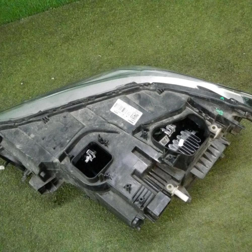 Фара правая BMW X1 F48 (2015-2019) LED