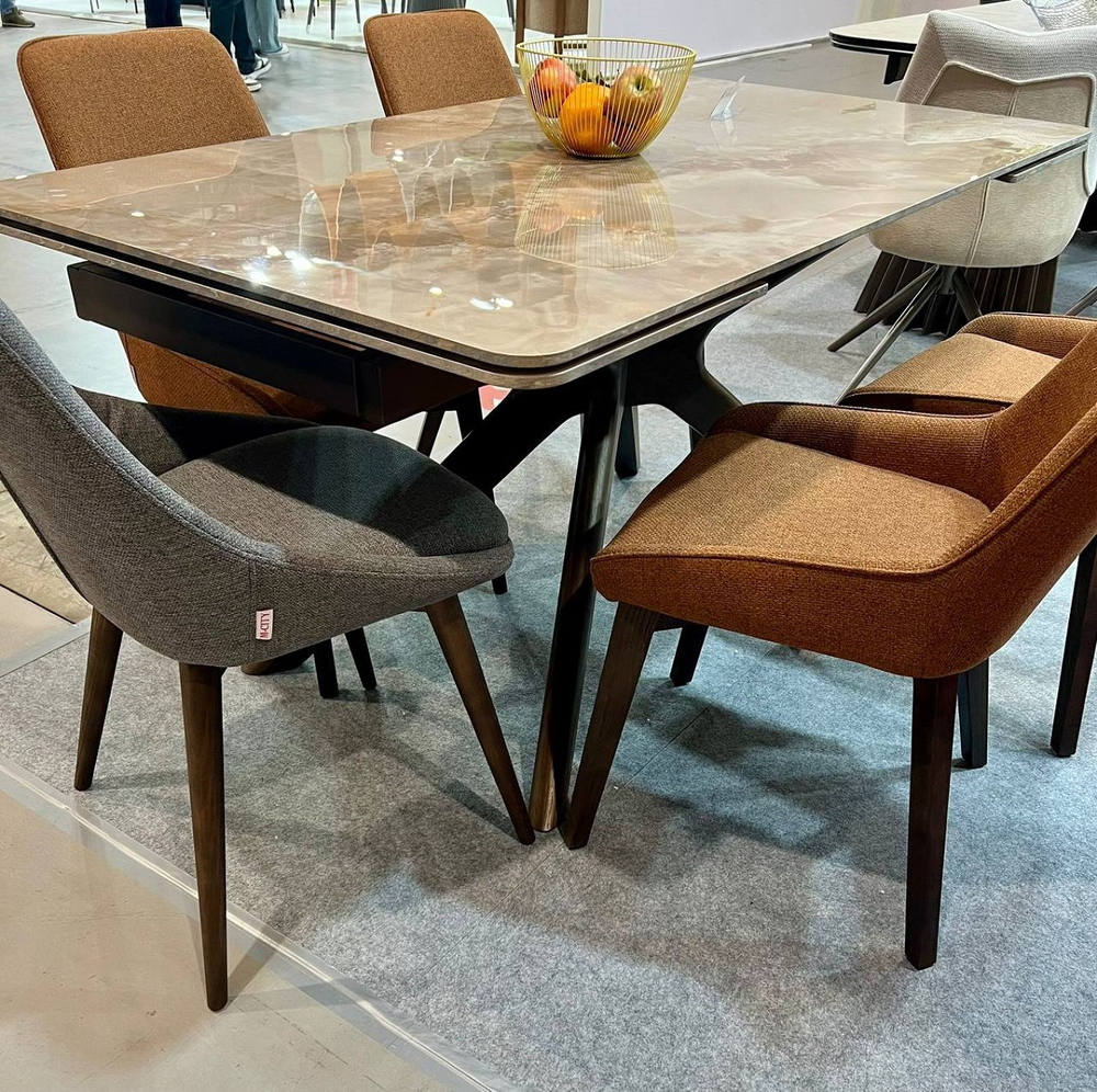 Стол М-City DISAUR Эдер (Eder) 160 Амбер Жаде (Gloss Amber Jade Solid Ceramic), Орех