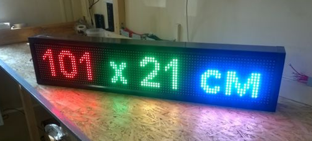 LED бегущая строка 100х20 трёхцветная