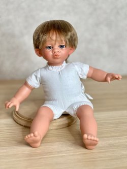 Кукла LAMAGIK мягконабивная  28см Gestito (10008)