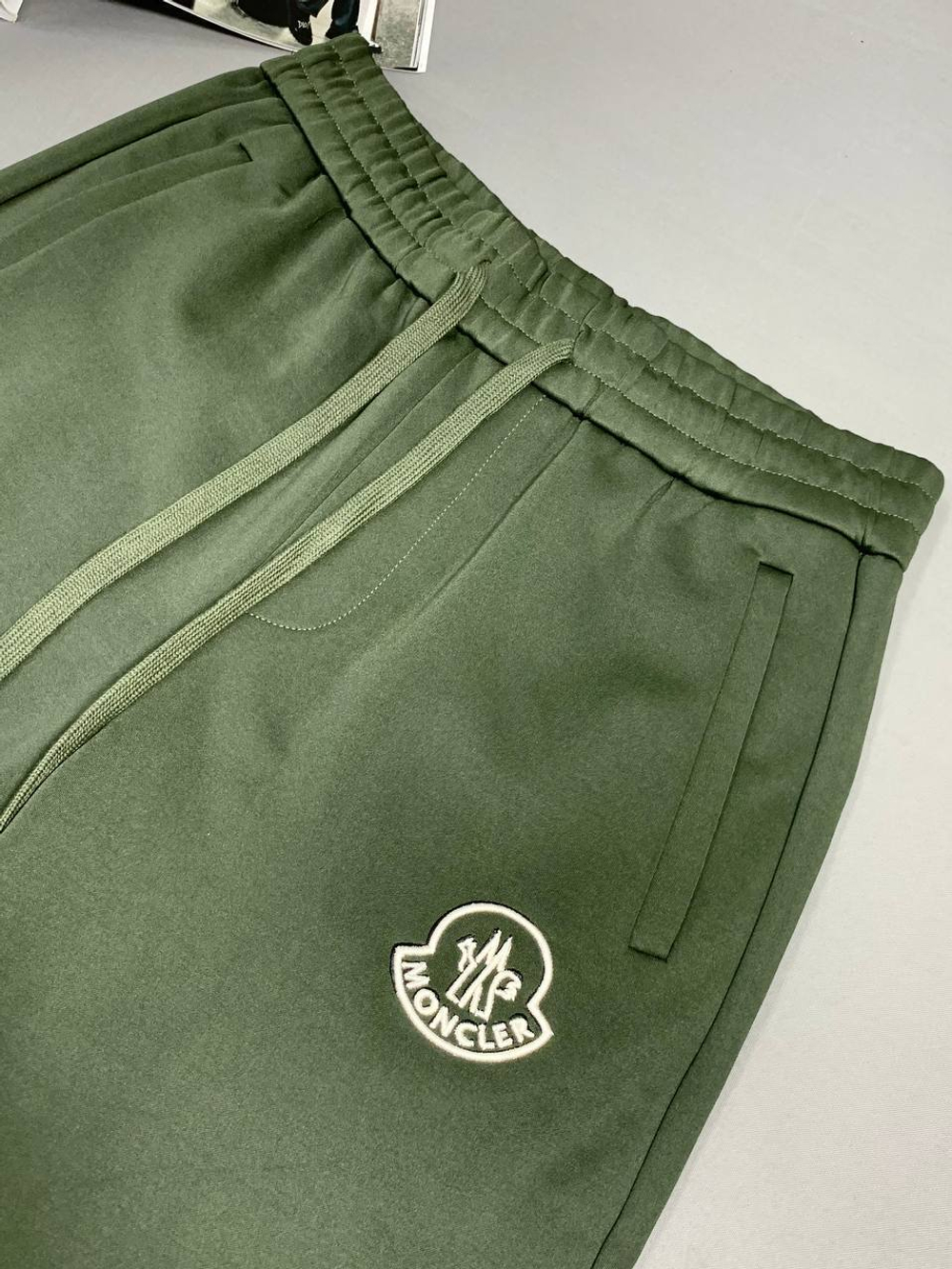 Штаны Moncler