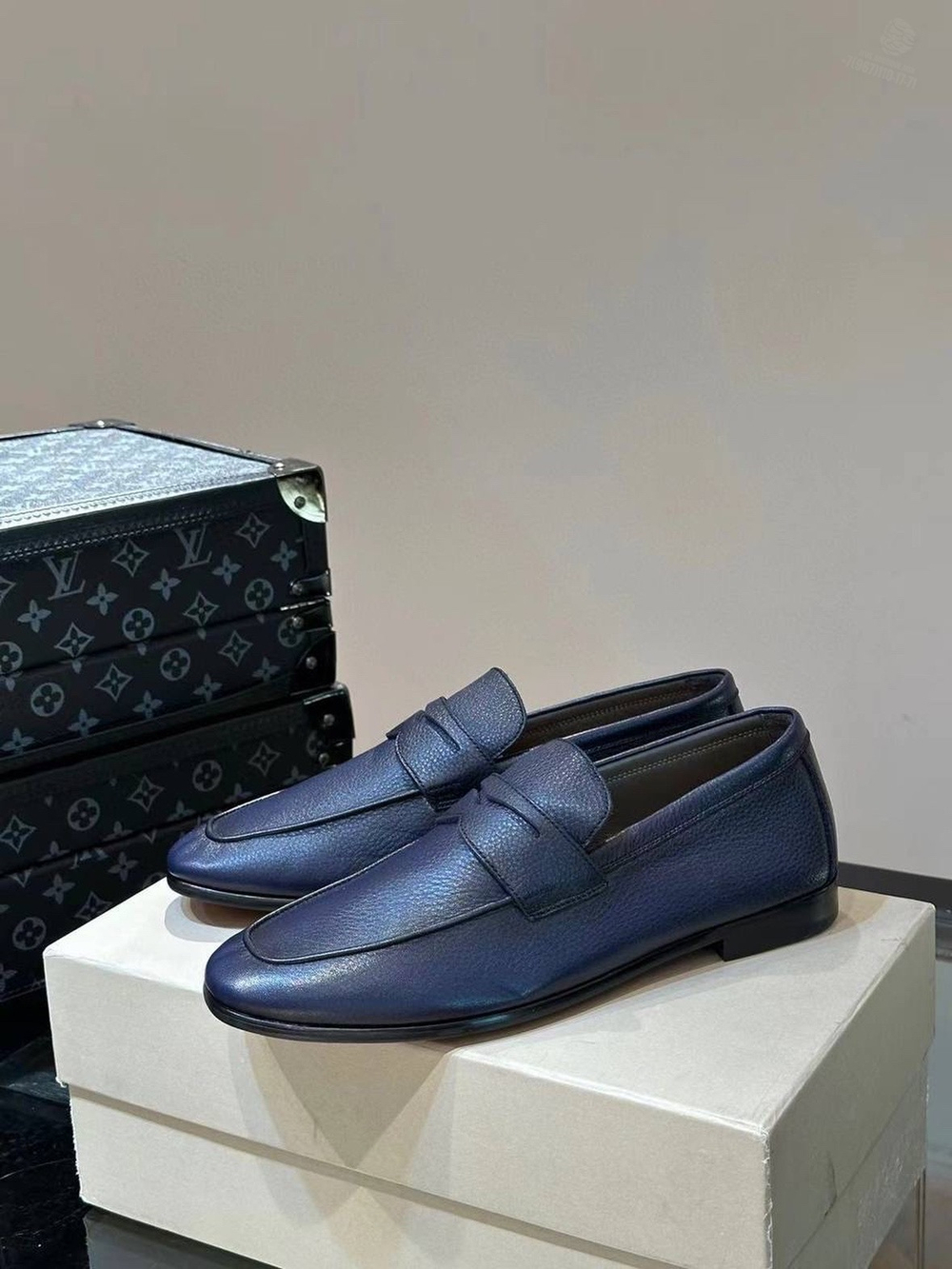 Лоферы Santoni
