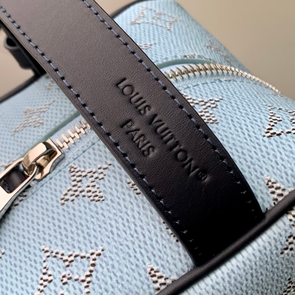 Louis Vuitton Locker Dopp Kit