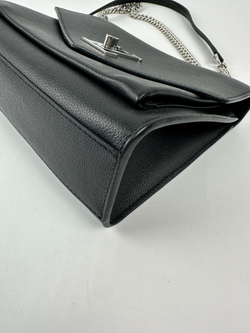 Сумка Louis Vuitton MyLockMe Chain Pochette Black