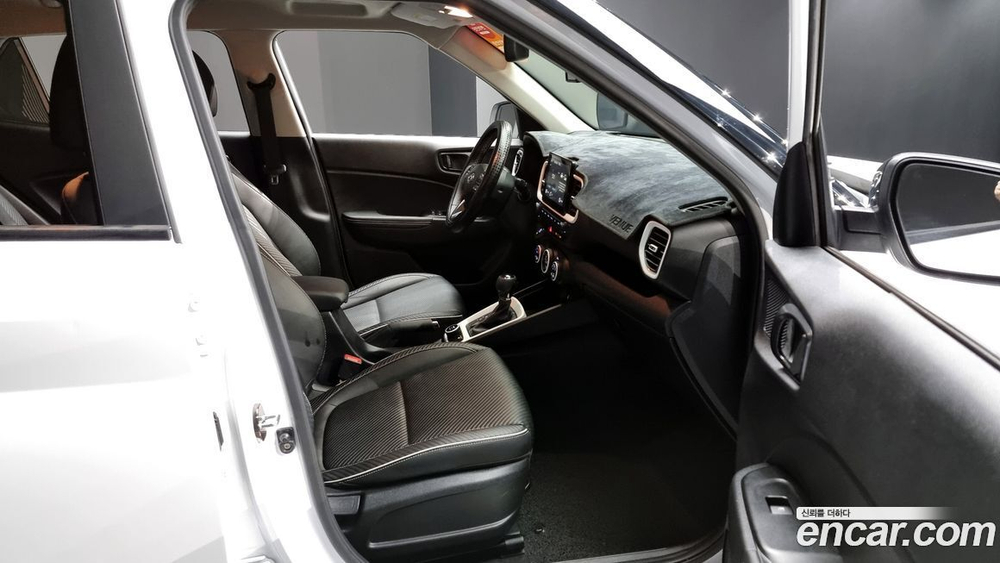 Hyundai Venue 1.6 Fluxe (09.2019)