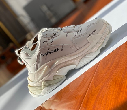 Balenciaga Triple S