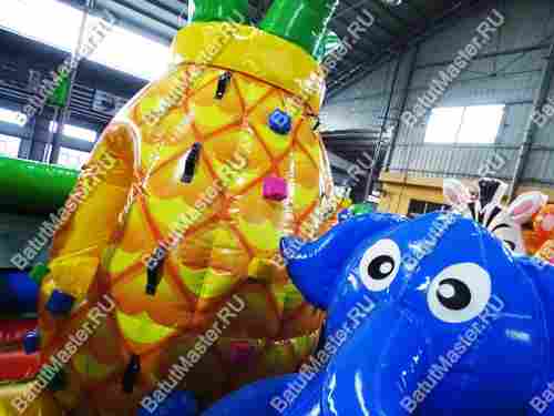 Коммерческий надувной батут "Зверята на радуге" 9*4.6*2.8 м, окна по бокам