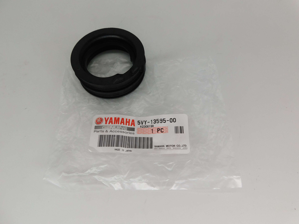 Патрубок впускной Yamaha FZ-1 YZF-R1 04-06 5VY-13595-00-00
