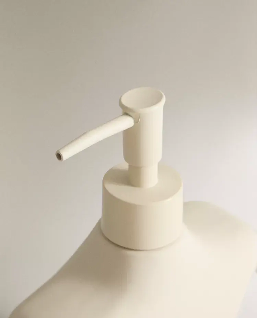 ZARA HOME ДЕТСКИЙ ДОЗАТОР ДЛЯ МЫЛА "ЗВЕЗДА", КРЕМОВЫЙ