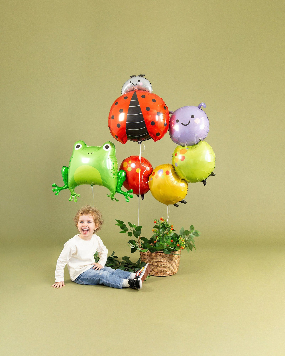 Фольгированный шар-фигура «Яркая гусеница», 84 см