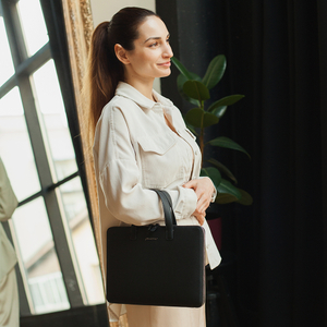 Сумка кожаная для MacBook Pro 13"-14" Bocage без карманов черного цвета