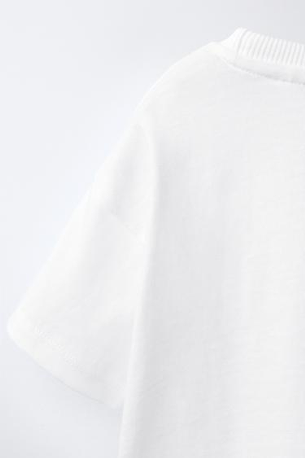 ZARA ФУТБОЛКА С ВЫШИТЫМИ ФРУКТАМИ КРОШЕ, ЖЕЛТОВАТО-БЕЛЫЙ