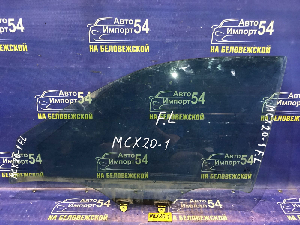 Стекло двери передней левой TOYOTA PRONARD 2000