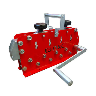 Универсальное приспособление для выпрямления прутка (8-10 мм) и полосы (до 40х4 мм)