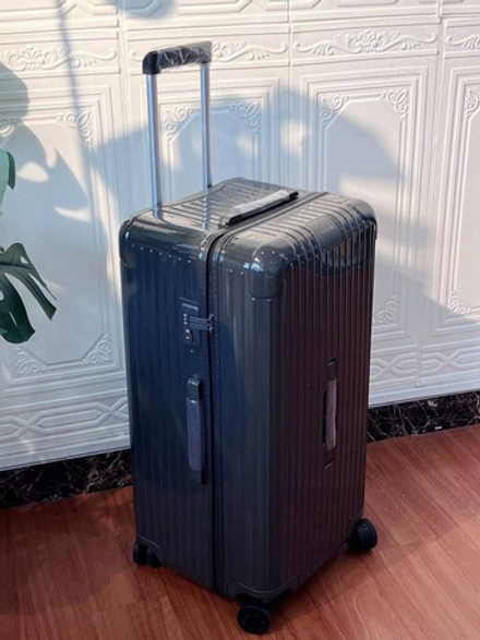 Дорожный чемодан Rimowa Trunk