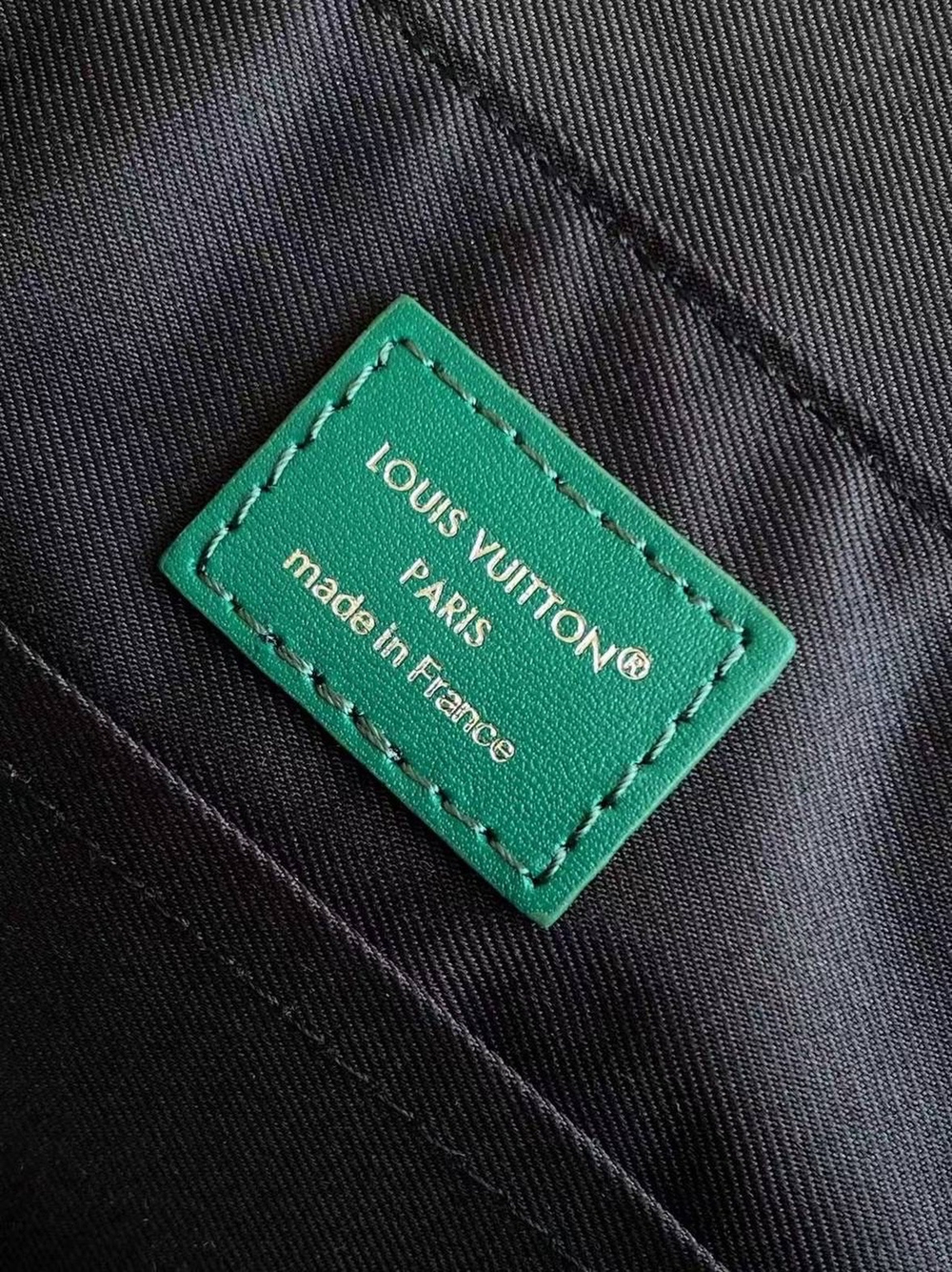 Сумка через плечо Louis Vuitton District