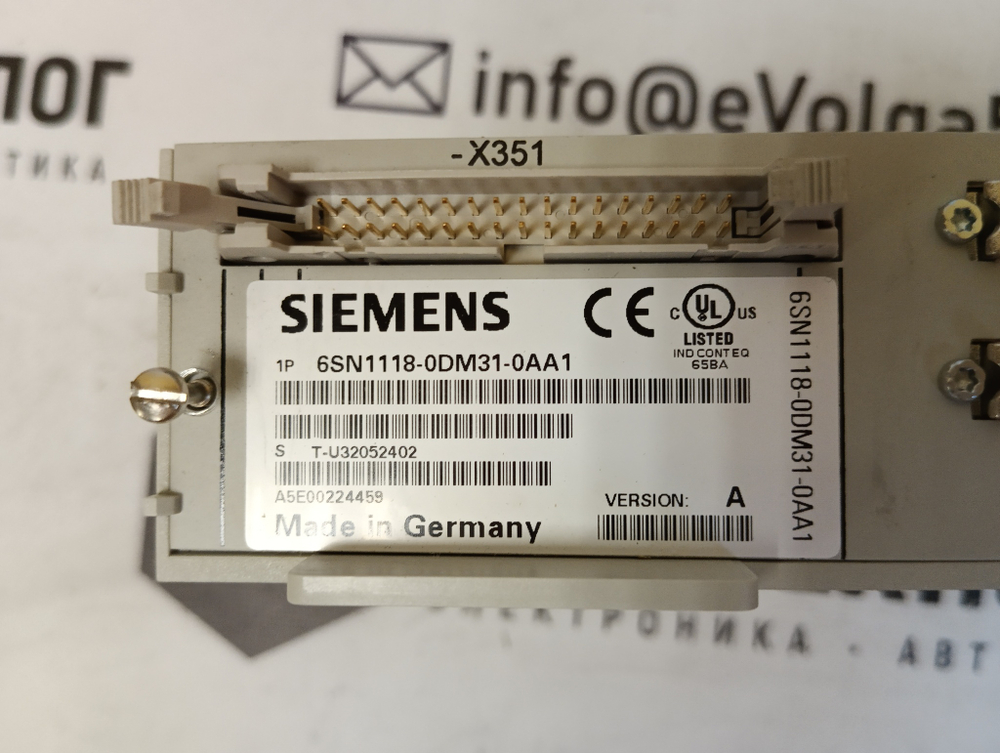 Siemens 6SN1118-0DM31-0AA1 с хранения