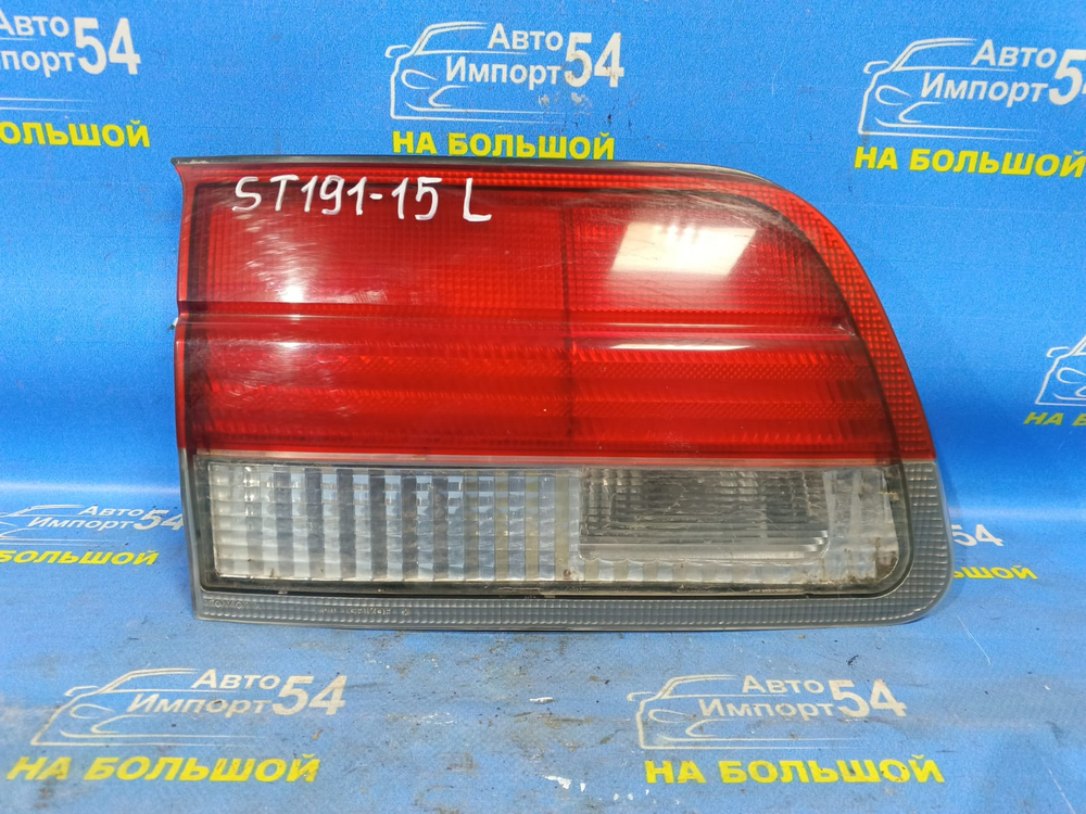 Вставка багажника левая TOYOTA CALDINA 1998