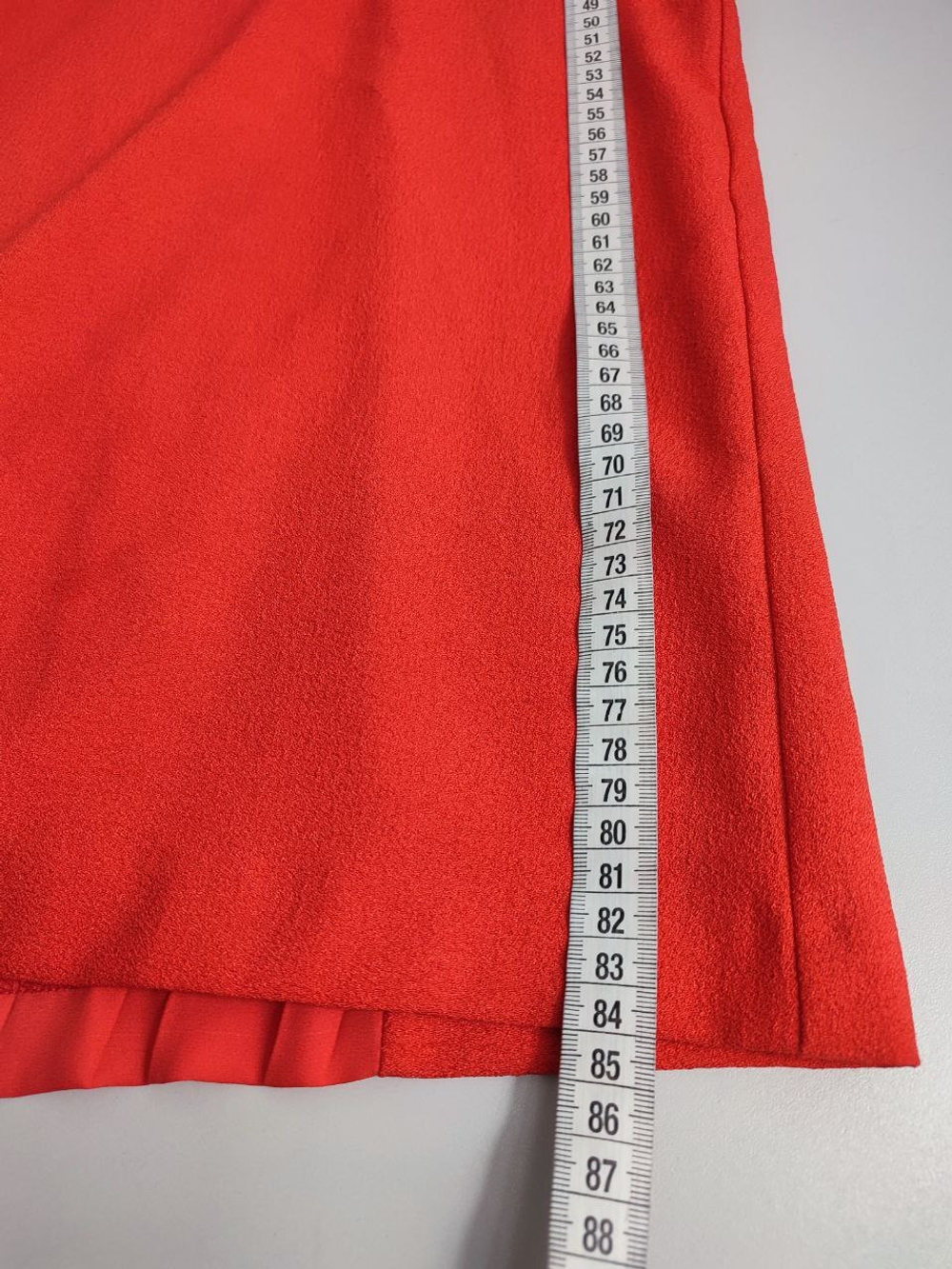 Платье Zara яркое 44 размер