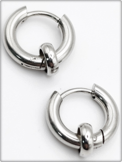 Серьги кольца для пирсинга ушей стальные.