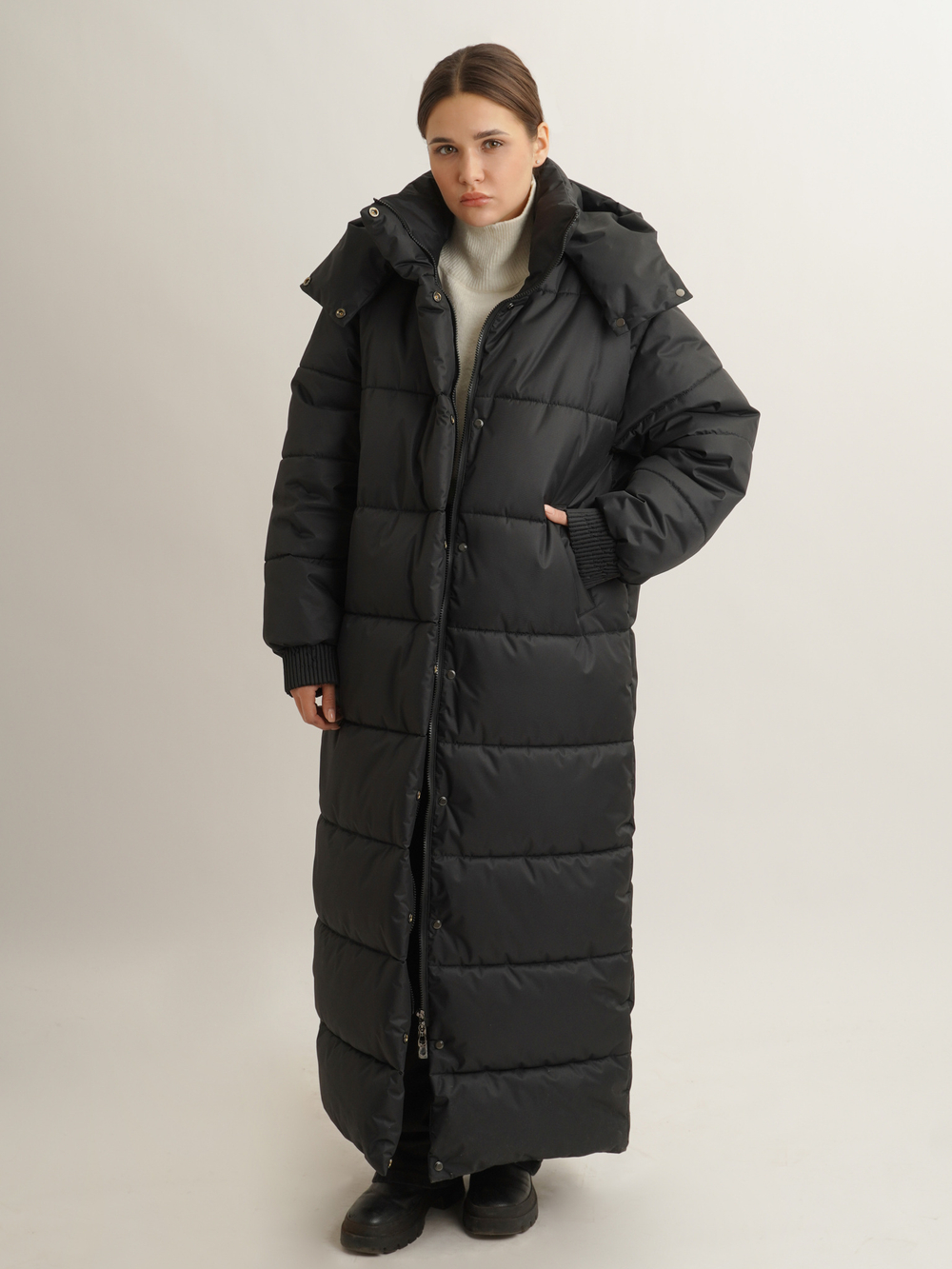 Пуховик Unisex длина 140 см., черный