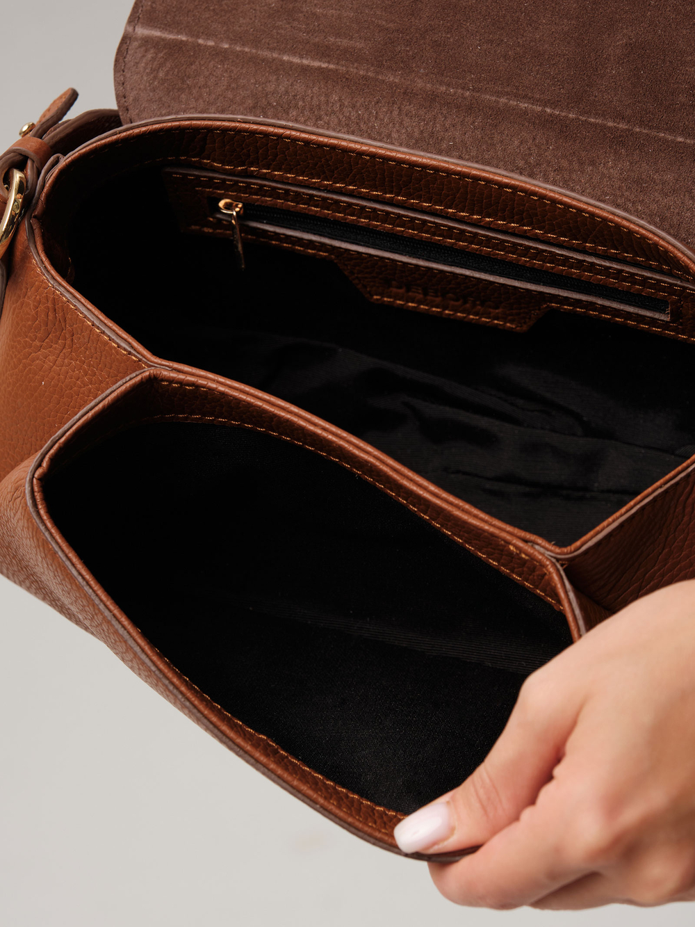 Кожаная сумка Deboro 31117 фундук