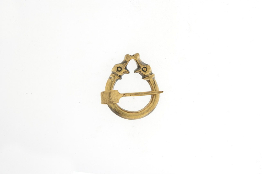 Фибула. Русь 9-10 в. (замкнутая)