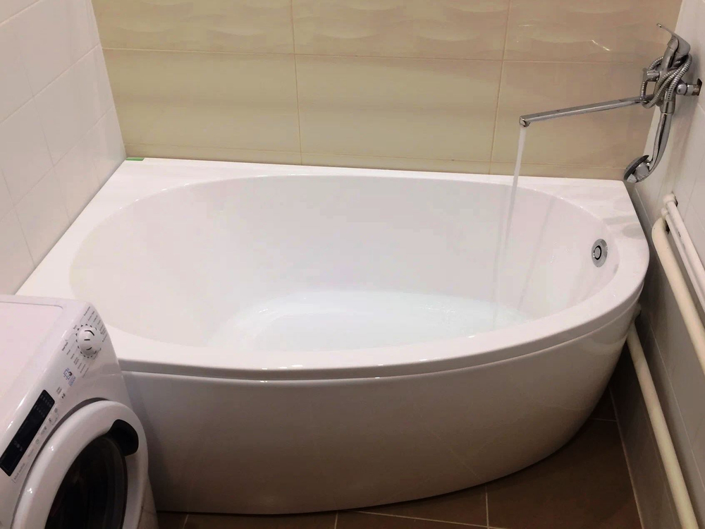 Акриловая ванна Aquatek (Акватек) Дива 150x90 L, с каркасом