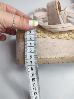 Босоножки Jumex на танкетке 38 размер