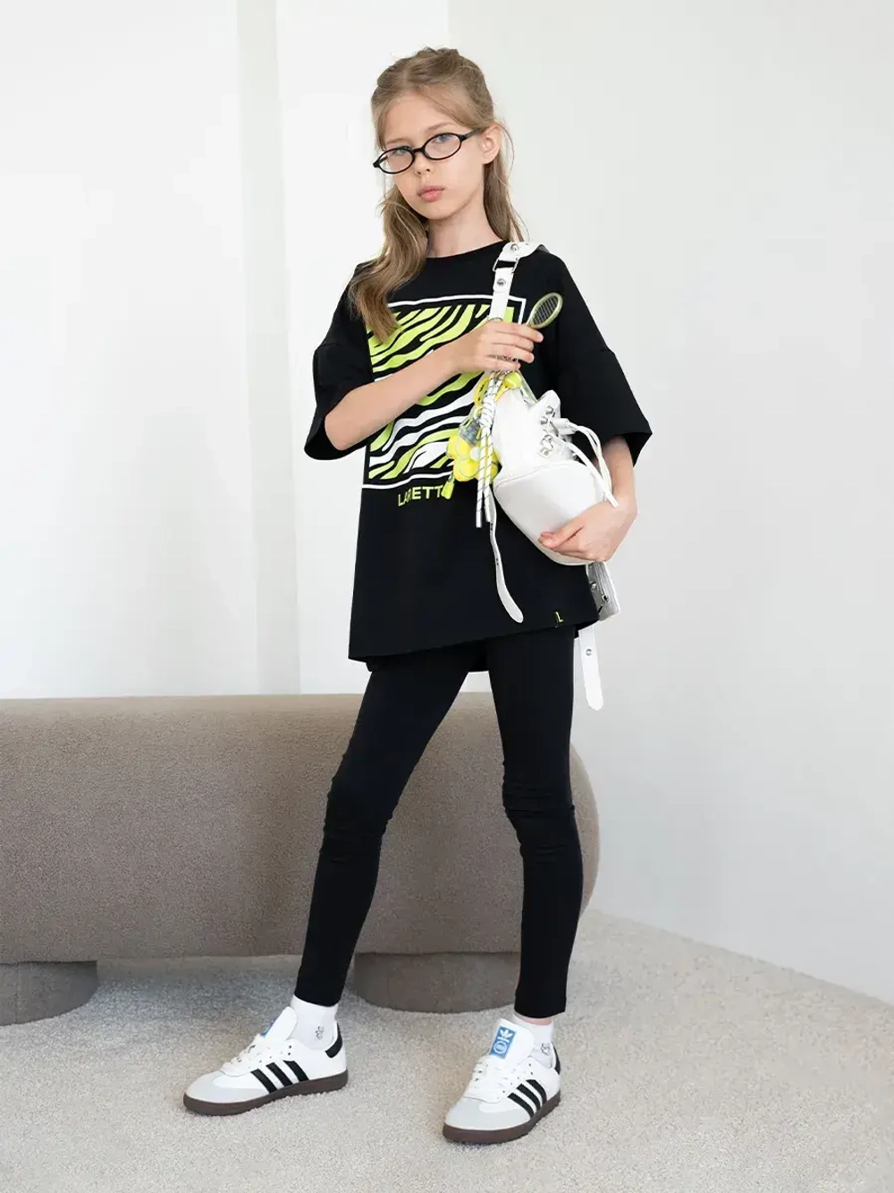 Летний костюм для девочки с леггинсами