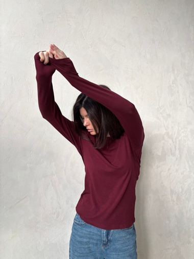 Лонгслив из вискозы BASE