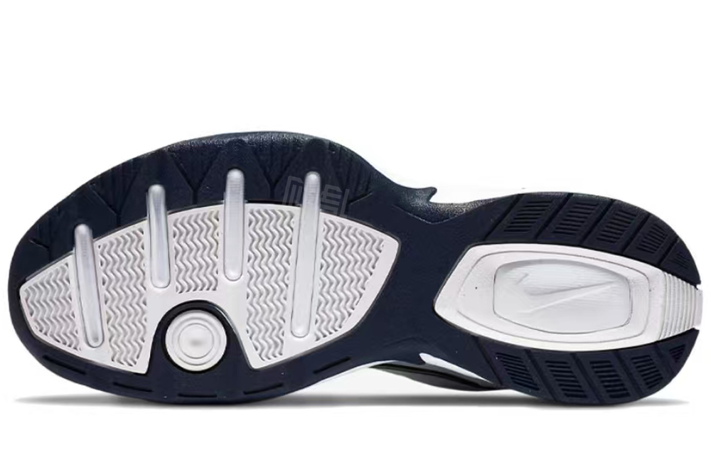 Кроссовки Nike Air Monarch 4