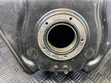 Бак топливный Suzuki GSR400 (GK7DA)