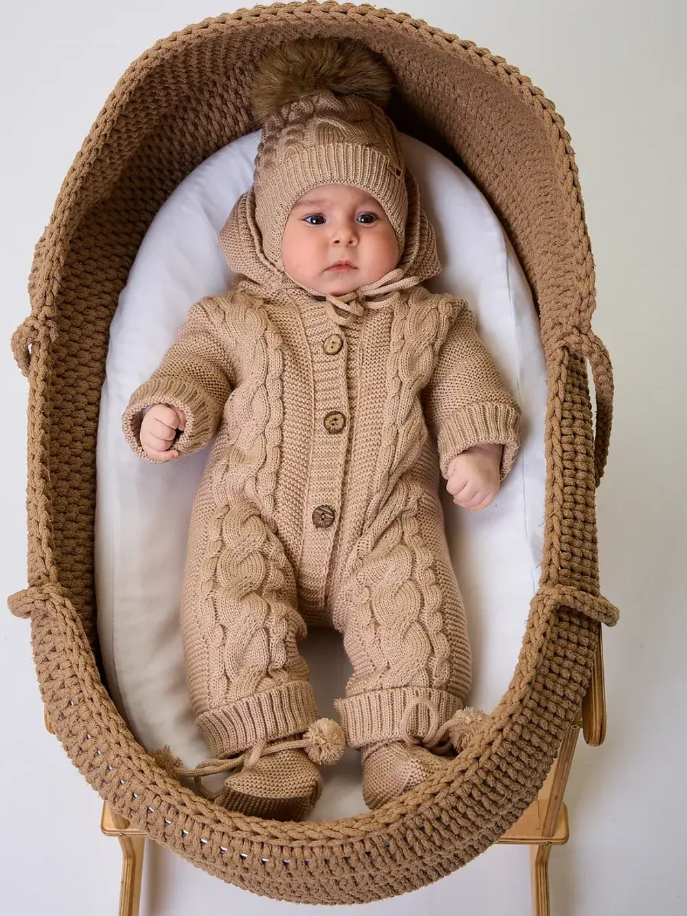 Конверт на выписку для новорожденных с мехом