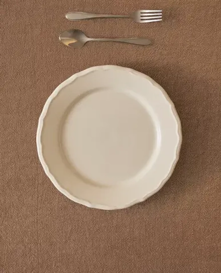 ZARA HOME ДЕСЕРТНАЯ ТАРЕЛКА ИЗ ФАЯНСА С ФИГУРНОЙ КРОМКОЙ, ЭКРЮ