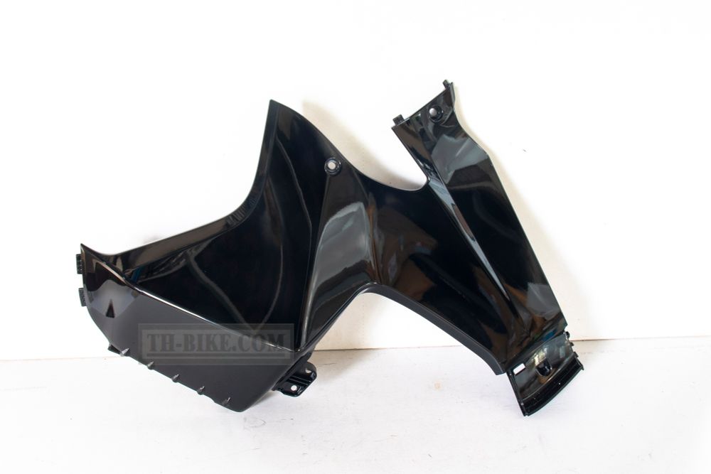 64310-KZZ-305ZA, COWL, R. MIDDLE (WOL), Black. Honda CRF250RL Rally250