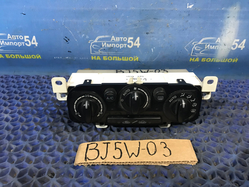 Блок управления климат-контролем MAZDA FAMILIA 2001