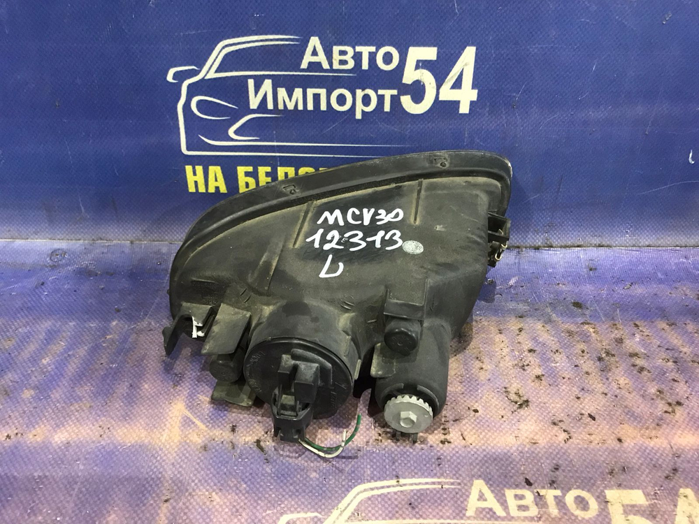 Туманка левая TOYOTA WINDOM 2001-2004