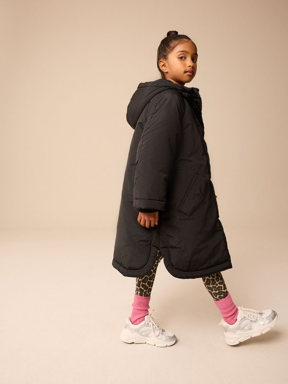 Куртка утепленная с капюшоном для девочки Next E33-633, Черный