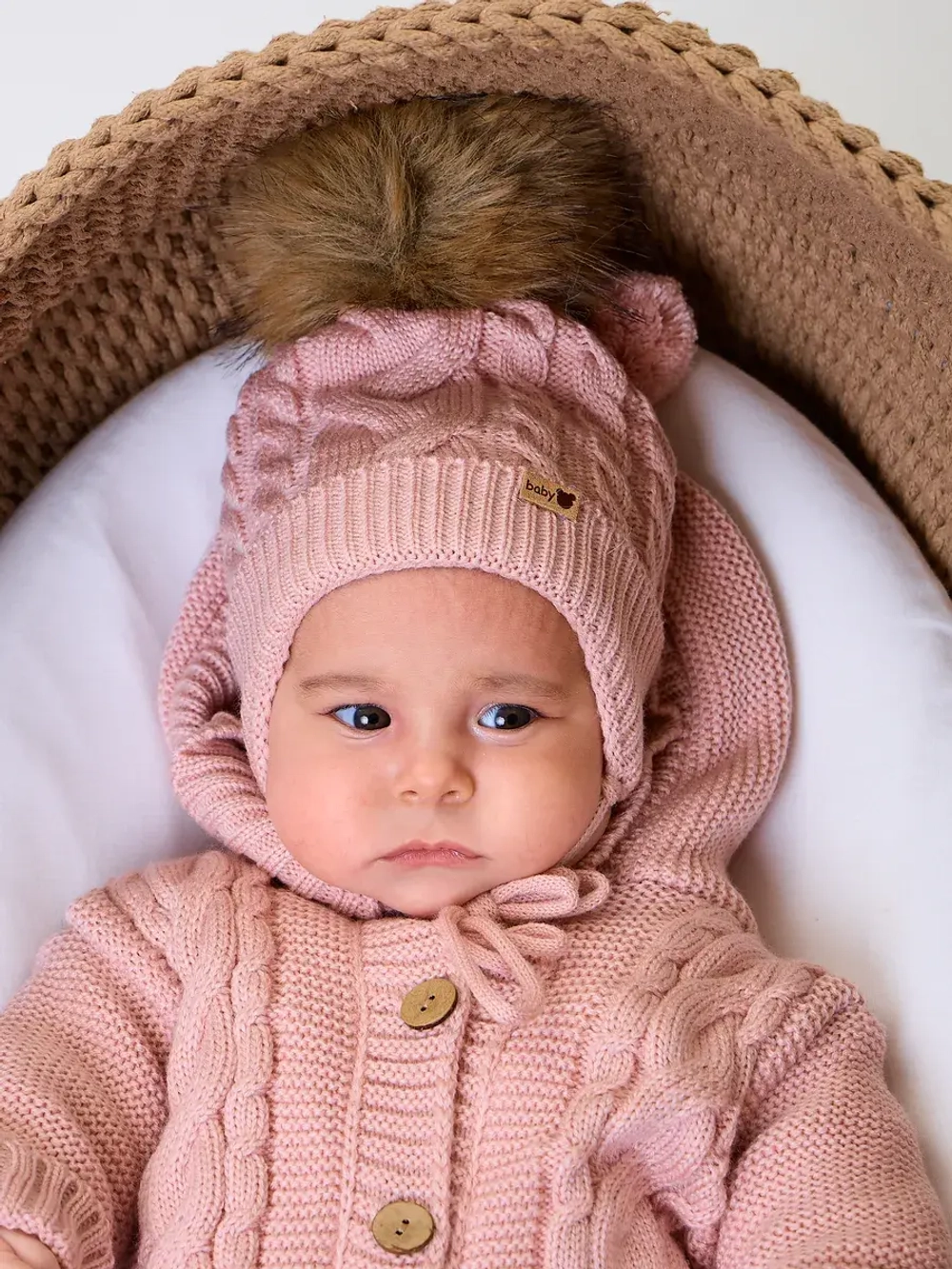 Вязаный конверт на выписку для новорожденного теплый