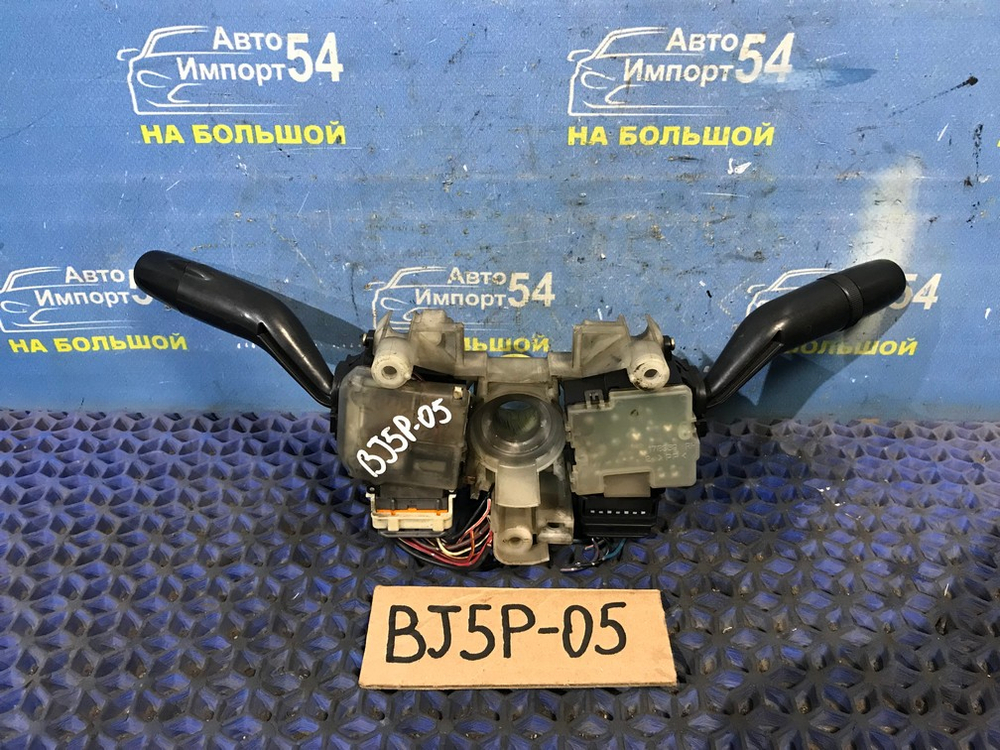 Переключатель подрулевой MAZDA FAMILIA 2000