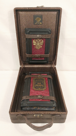 Набор из кожи в кейсе "Наука побеждать" книга с ежедневником