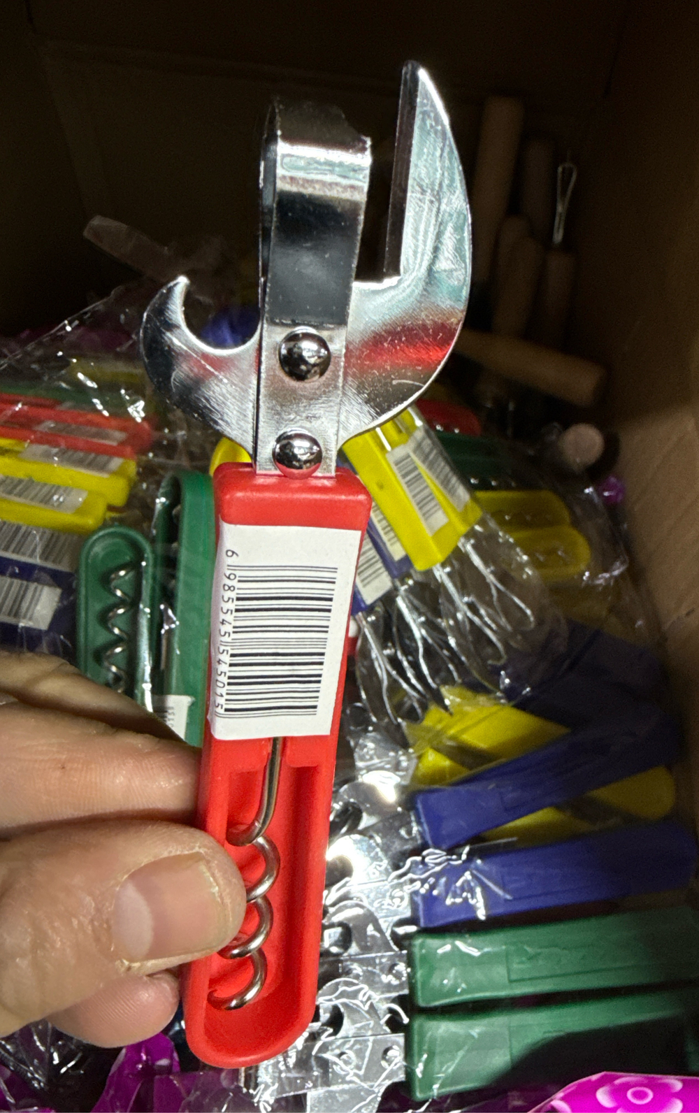 Открывашка со штопором пластиковая ручка