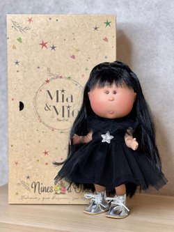 Кукла Nines виниловая 30см MIA CASE Black шарнирная (3520)