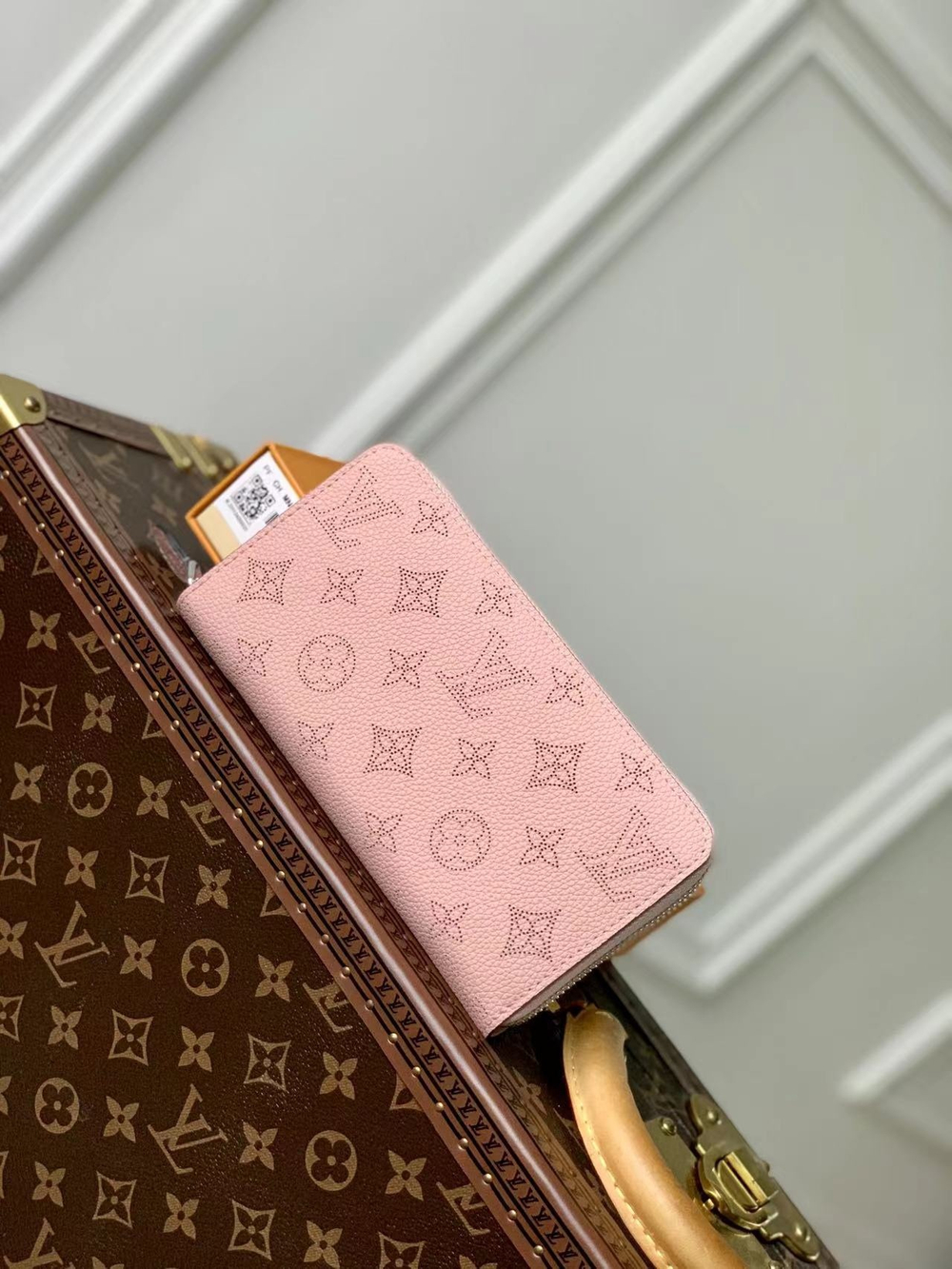 Louis Vuitton Zippy Wallet