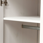 Шкаф для одежды распашной белый Харви трехдверный деревянный со штангой и полками, шкаф для вещей в прихожую и спальню с филенкой в викторианском стиле из массива сосны