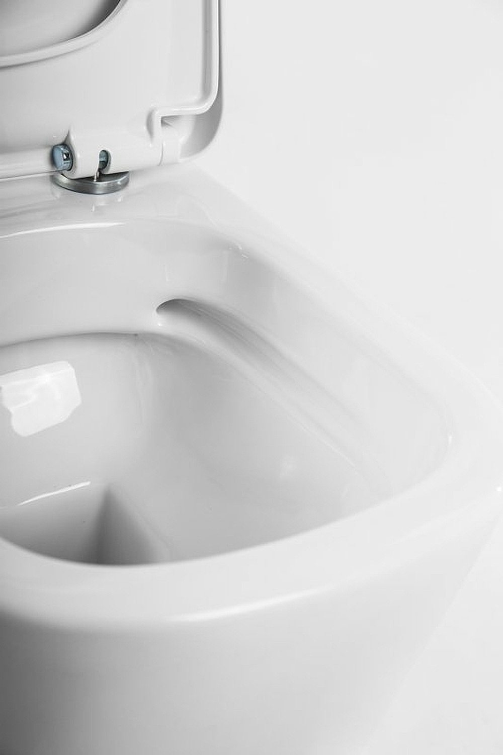 Унитаз BelBagno Albano BB120CHR подвесной без сиденья