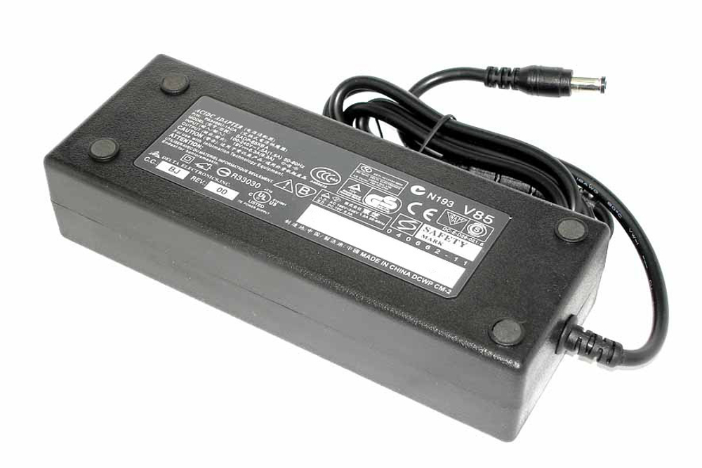 Блок питания (сетевой адаптер) для ноутбуков Toshiba 19V 6.32A 120W  6.3*3.0